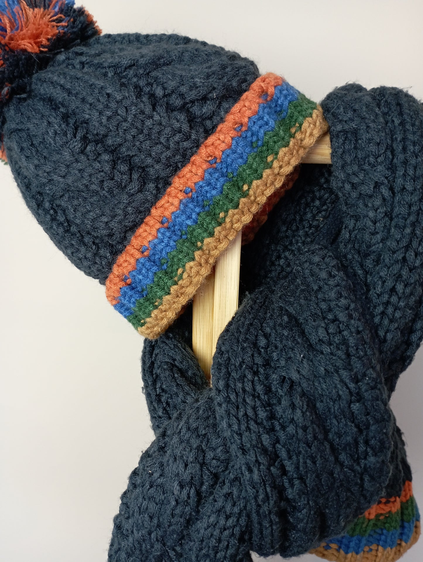 Muts & sjaal 52 of 2-3jaar JBC