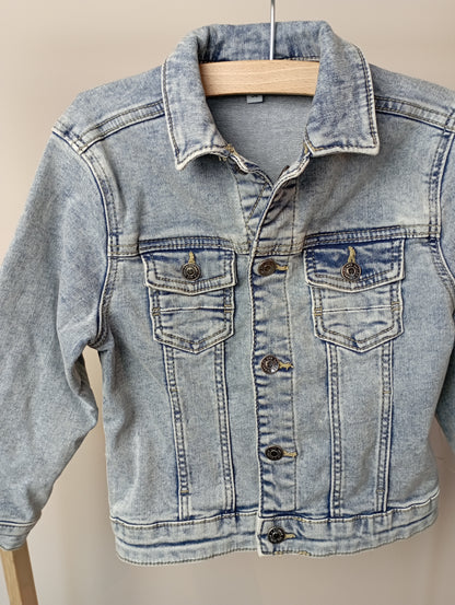 Jeansjas 92 Cuddles and smiles