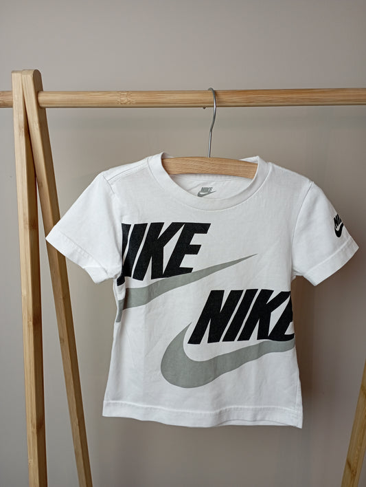 T-shirt 92-98 Nike