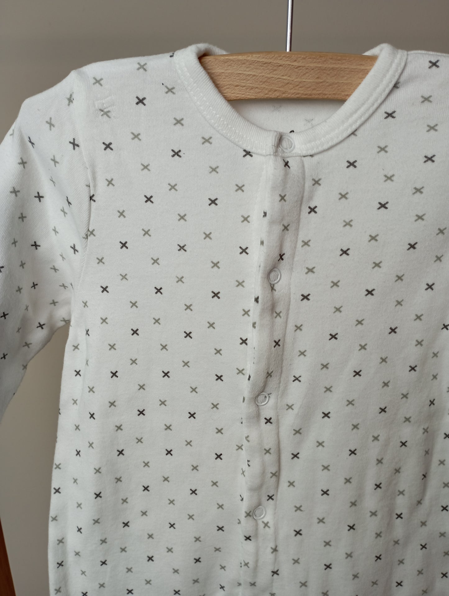 Pakje met kruisjes 62/68 Dreambee