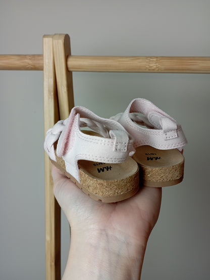Sandaaltjes 18-19 H&M