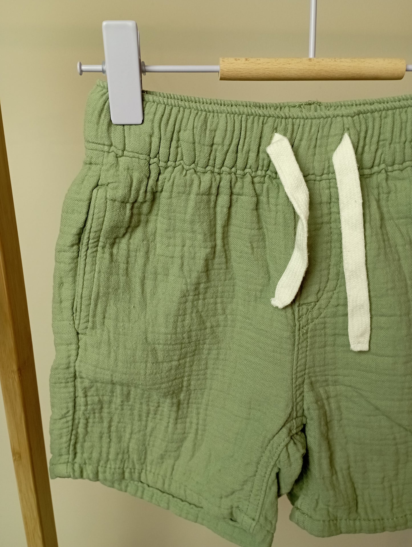 Short in tetra stof 92 H&M