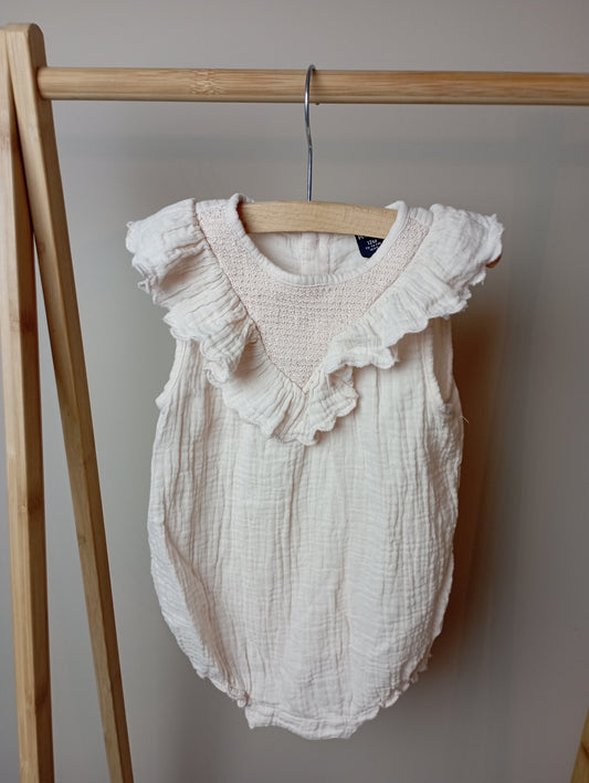 Pakje met kraagje 12m Kiabi