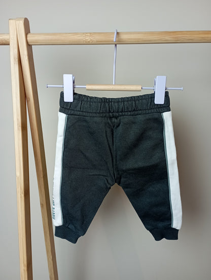 Comfy broek 68 C&A