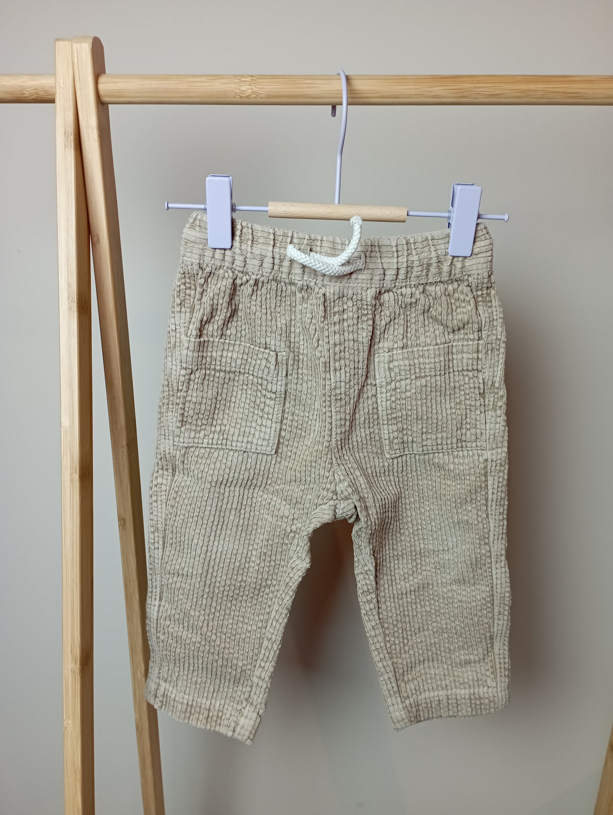 Broek in ribbelstofje 80 H&M