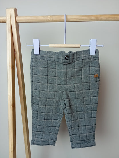 Broek met ruitjes 74 Cuddles and smiles