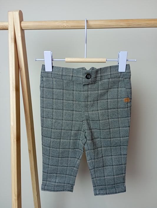 Broek met ruitjes 74 Cuddles and smiles