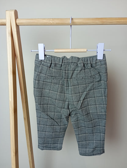 Broek met ruitjes 74 Cuddles and smiles
