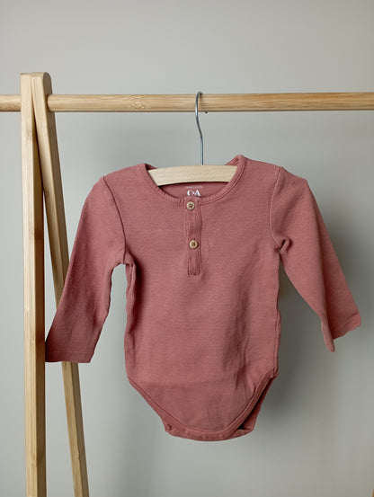 Romper met knoopjes 80 C&A
