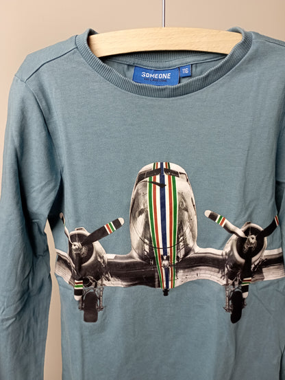 Longsleeve met vliegtuig 116 Someone