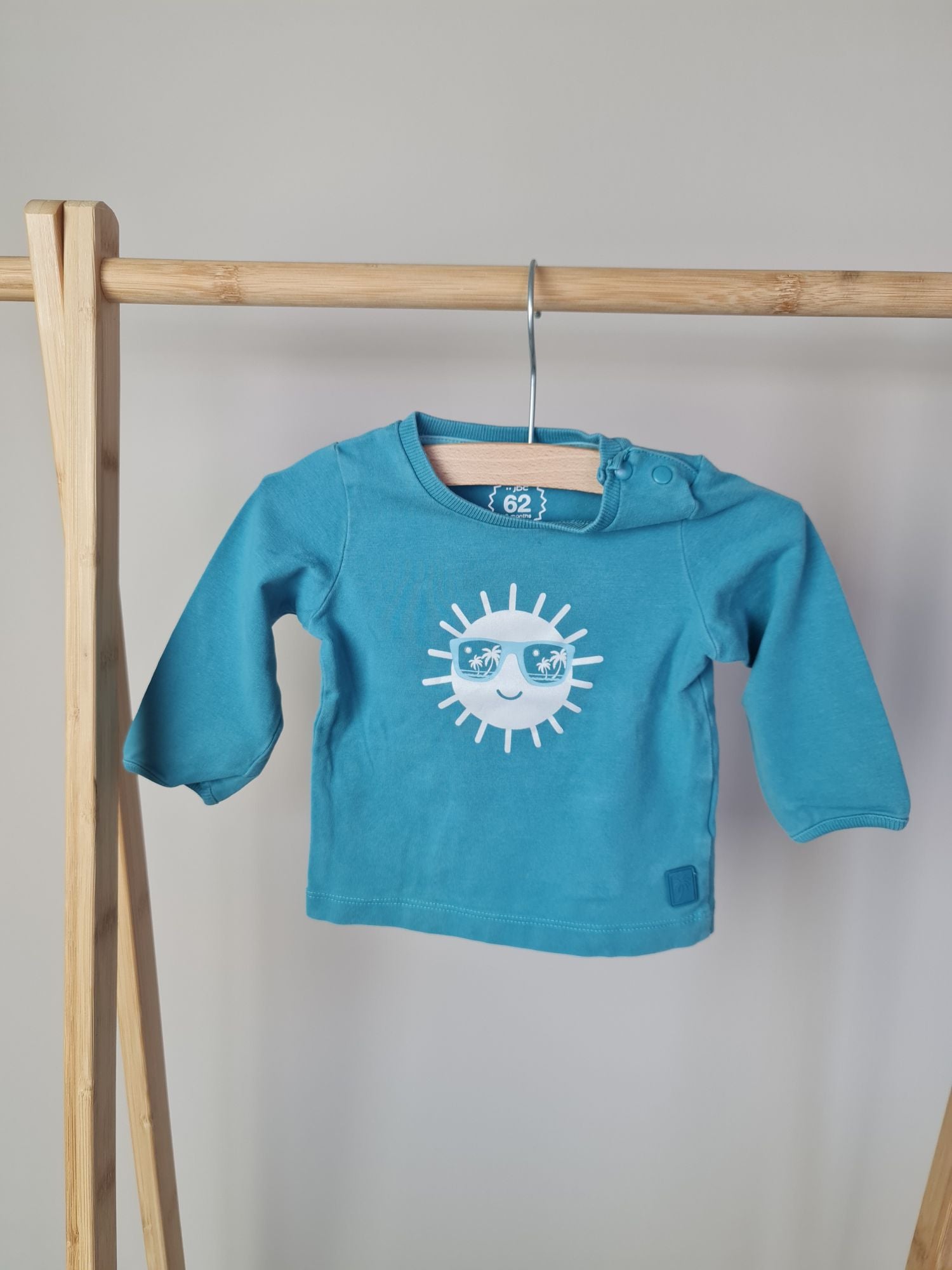 Longsleeve met zon 62 JBC