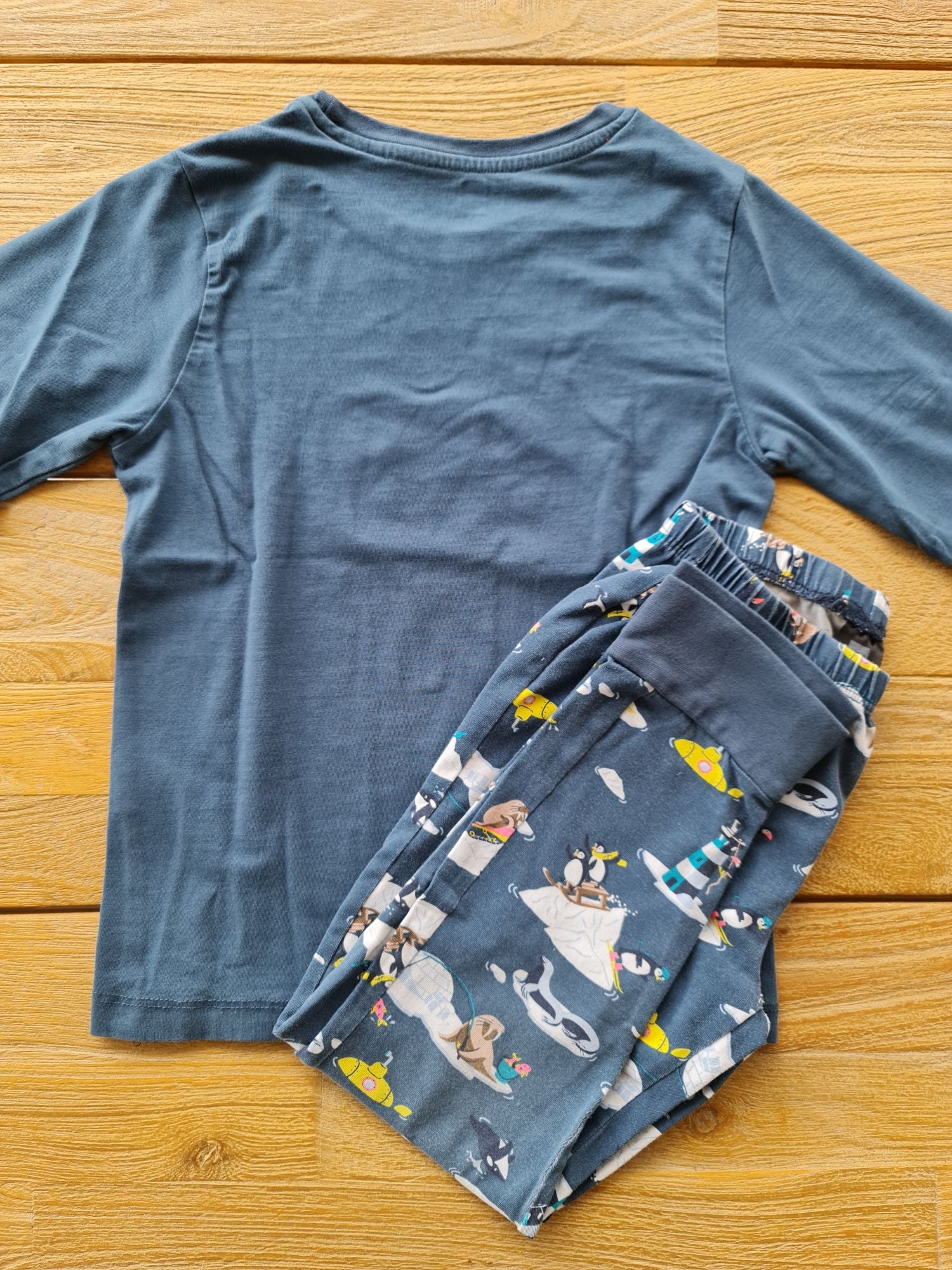 Pyjama 110/116 Hema