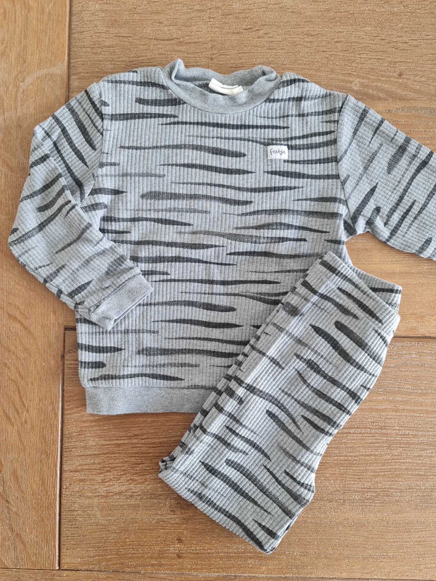 Pyjama 104 Feetje