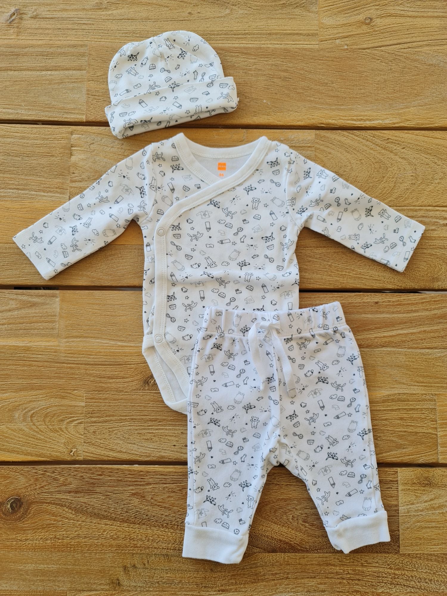 Setje met muts 56 Hema