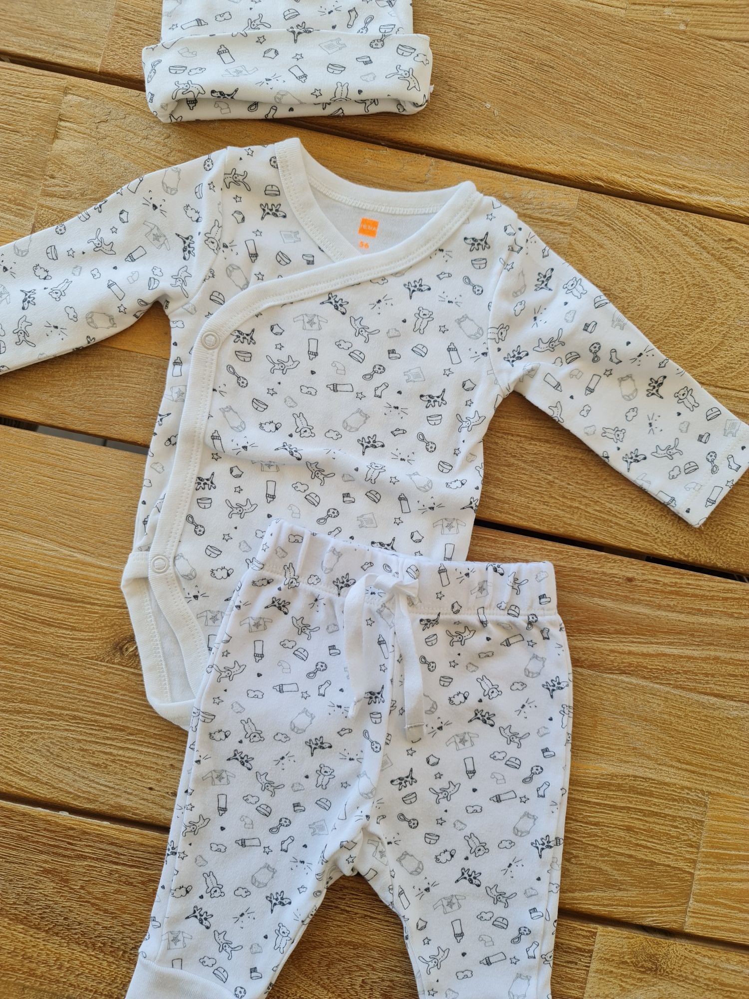 Setje met muts 56 Hema