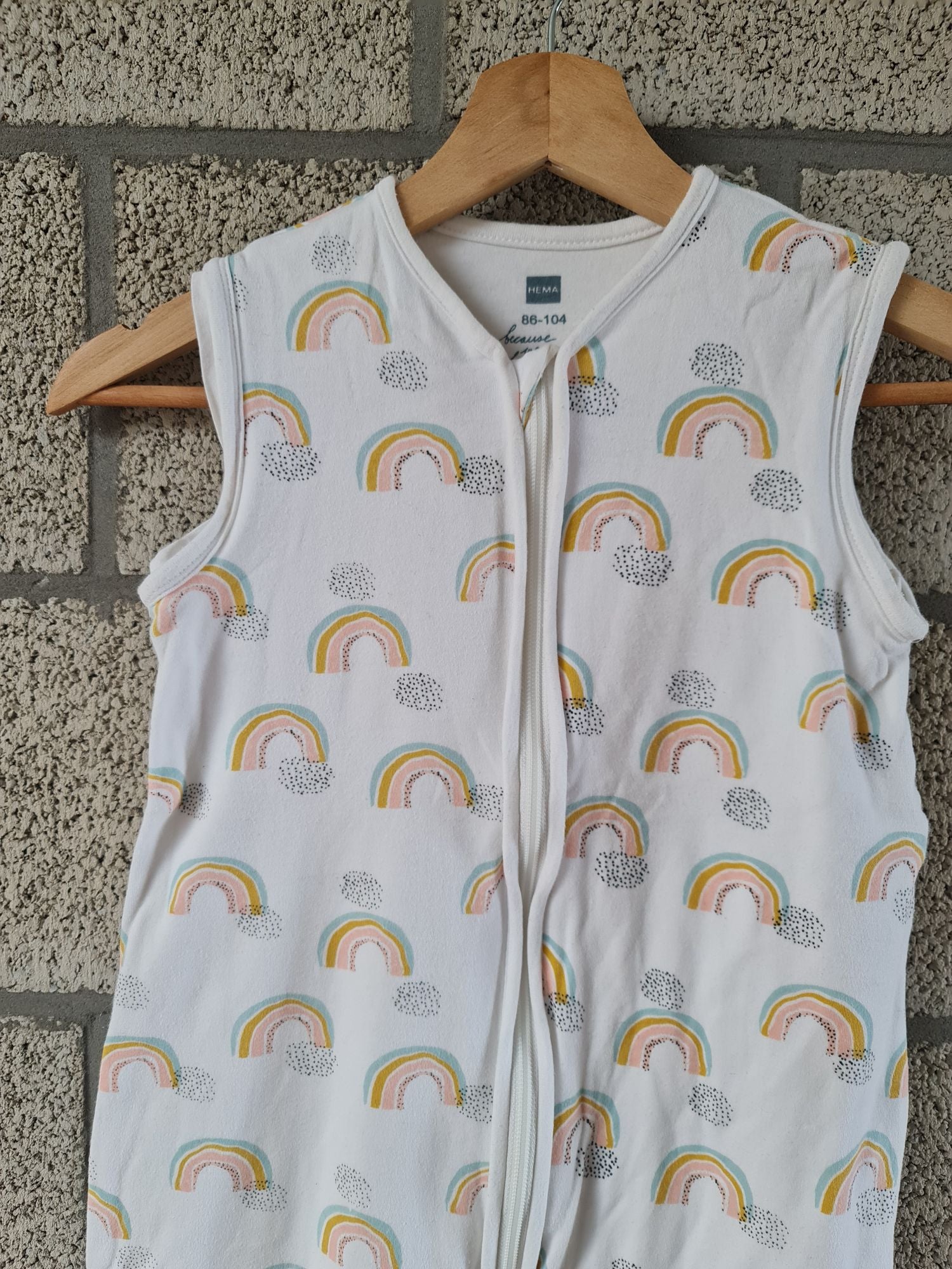 Slaapzak met regenboog 86-104 Hema