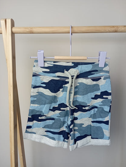 Short met leger print 92