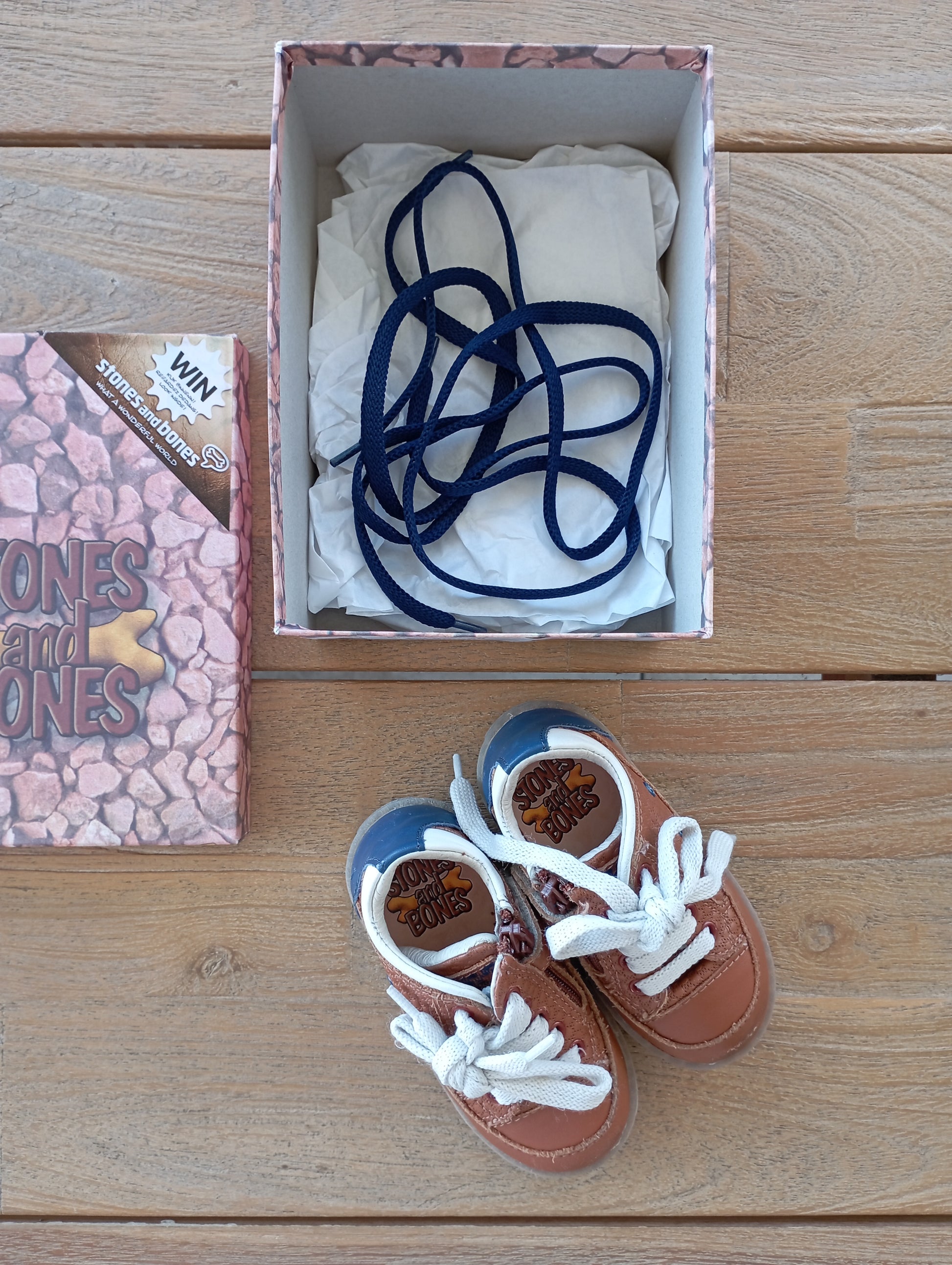 Schoenen 20 Stones and Bones