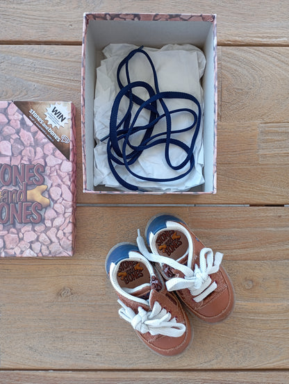 Schoenen 20 Stones and Bones