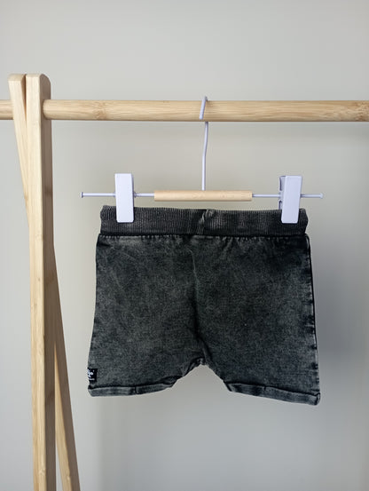 Shortje met zakje 80