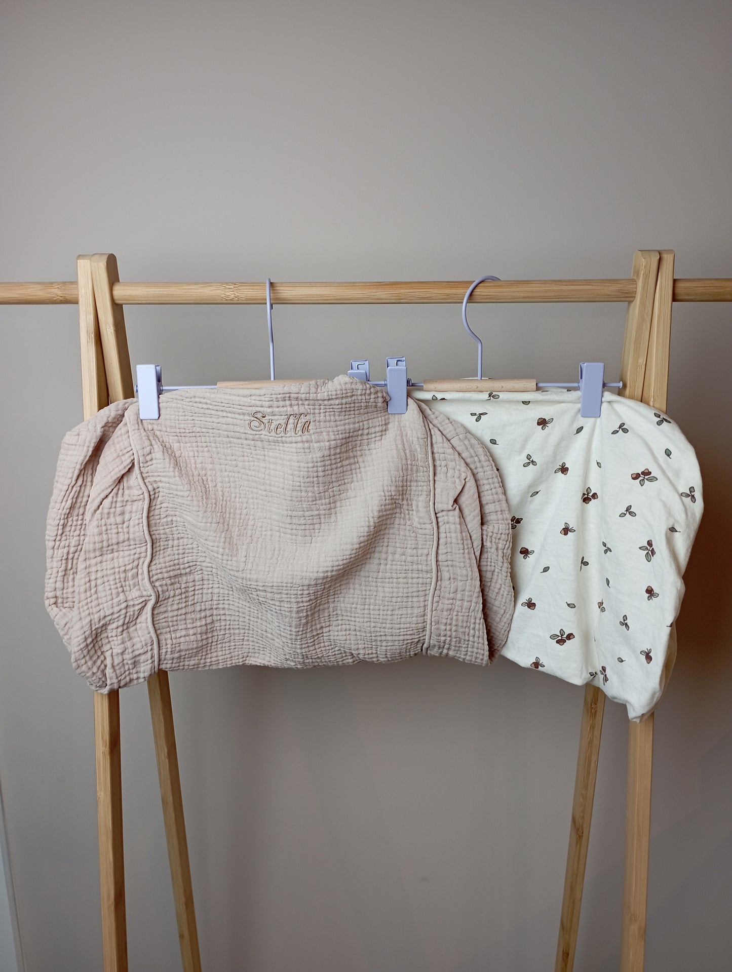 2 hoezen voor aankleedkussen "Stella"