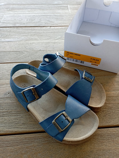 Sandalen 32